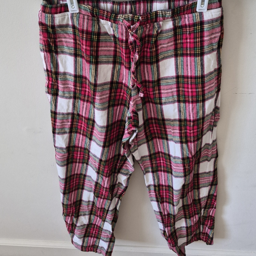 Hanna Andersson Men's Plaid Pajama Bottoms in Red and White